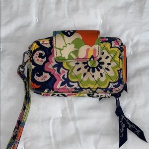 Vera bradley wristlet